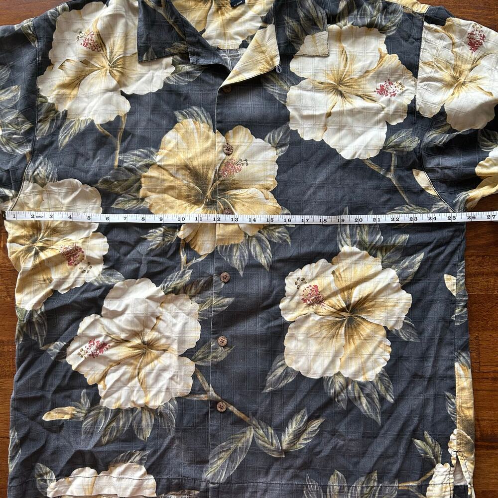 Tommy Bahama men's 100% silk Hawaiian shirt size XL - Picture 6 of 7